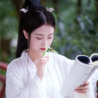 唯美帝王霸气古风句子（精选54句）